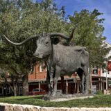 El Capitan Cattle Drive monument, Dodge City